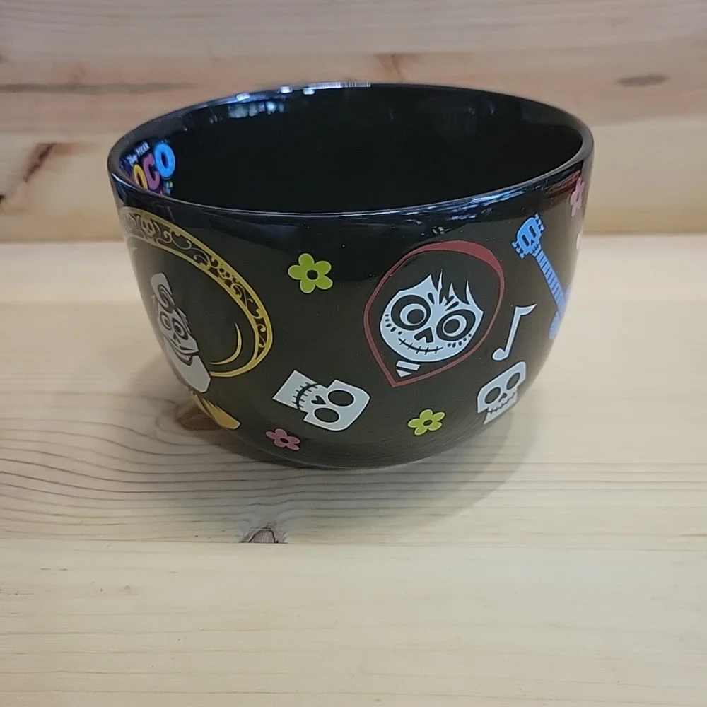 Disney Coco Pixar XL ceramic coffee Mug Cup
